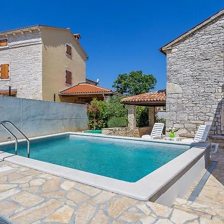Mala Hiza Villa *