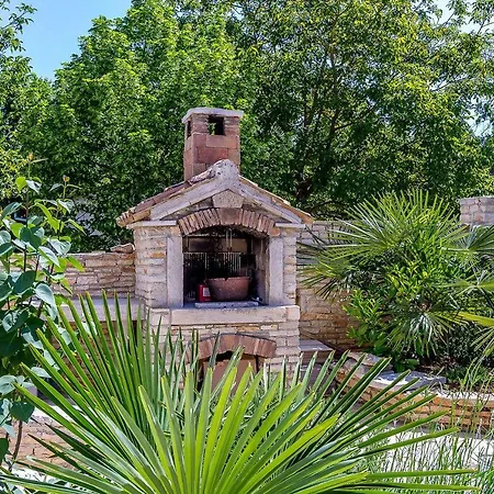 Mala Hiza Villa